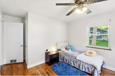 1518 Maple Avenue, Cincinnati, OH 45215 - Photo 25