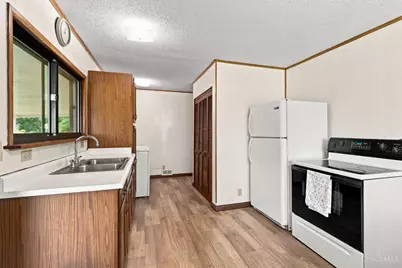 10318 Harrison Road, Hamilton Township, OH 45140 - Photo 17