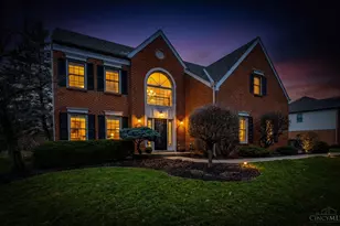 8067 Hunters Ridge Dr, West Chester, OH 45069 - Photo 3