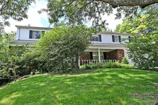 741 Woodfield Dr, Cincinnati, OH 45231 - Photo 3
