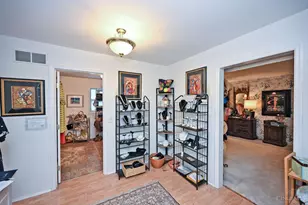 741 Woodfield Dr, Cincinnati, OH 45231 - Photo 29