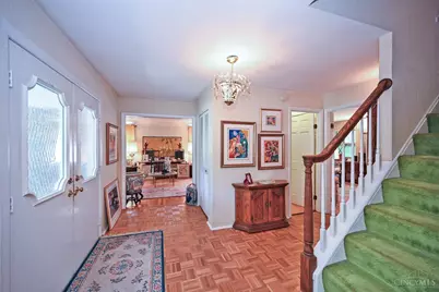 741 Woodfield Drive, Cincinnati, OH 45231 - Photo 7
