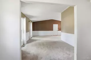 7599 Tanglewood Ln, West Chester, OH 45069 - Photo 11