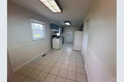 2574 Mariposa Drive, Springfield Township, OH 45231 - Photo 7