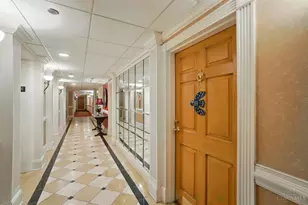 2200 Victory Pkwy, Cincinnati, OH 45206 - Photo 5