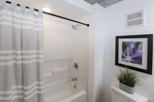353 W 4th St, Cincinnati, OH 45202 - Photo 35