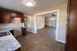 140 W Washington St, Sabina, OH 45169 - Photo 3