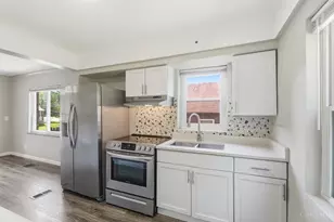 6109 Argus Rd, Cincinnati, OH 45224 - Photo 15