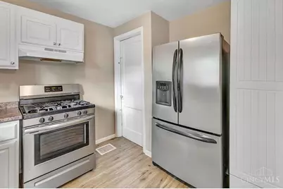 2775 Robertson Avenue, Cincinnati, OH 45209 - Photo 11