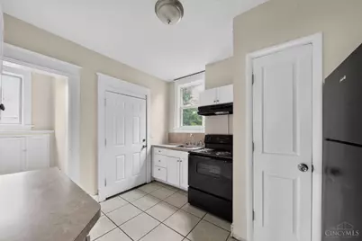 3223 Montana Avenue, Cincinnati, OH 45211 - Photo 9