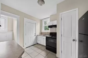 3223 Montana Ave, Cincinnati, OH 45211 - Photo 9