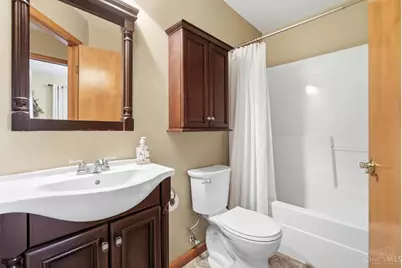 7221 W Hartford Court, West Chester, OH 45069 - Photo 13