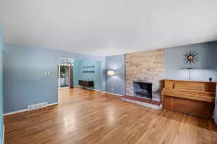 2855 Almester Dr, Cincinnati, OH 45211 - Photo 3