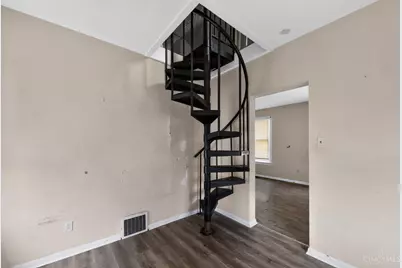 6823 Betts Avenue, Cincinnati, OH 45239 - Photo 7