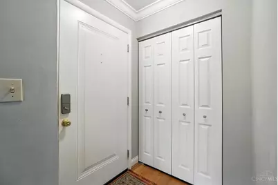 2270 Madison Road #1B, Cincinnati, OH 45208 - Photo 7
