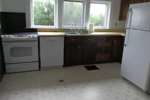 208 South St, Leesburg, OH 45135 - Photo 5