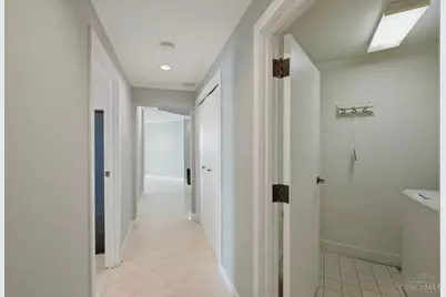 2412 Ingelside Avenue #5-C, Cincinnati, OH 45202 - Photo 33