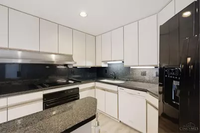 2412 Ingelside Avenue #5-C, Cincinnati, OH 45202 - Photo 23