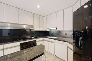 2412 Ingelside Ave, Cincinnati, OH 45202 - Photo 23