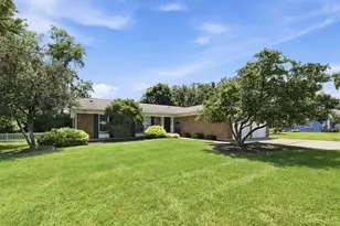 7513 Golf Green Dr, Montgomery, OH 45242 - Photo 1