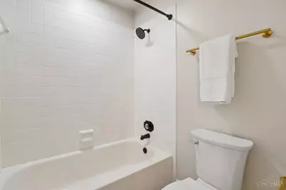 3533 Amberacres Drive #304, Cincinnati, OH 45237 - Photo 23