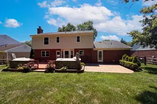 12169 Village Woods Dr, Sharonville, OH 45241 - Photo 5