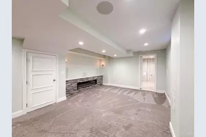 12169 Village Woods Drive, Sharonville, OH 45241 - Photo 23