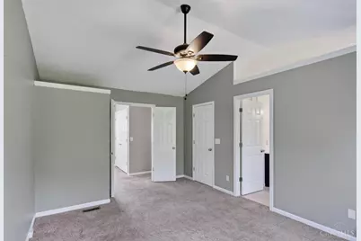 5574 Regimental Pl, Cincinnati, OH 45239 - Photo 25