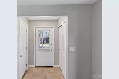 5574 Regimental Pl, Cincinnati, OH 45239 - Photo 5