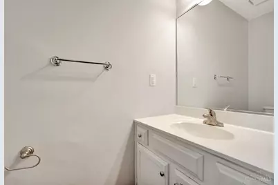 10667 Montgomery Road #13, Montgomery, OH 45242 - Photo 11