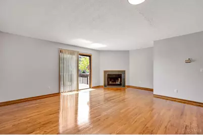 10667 Montgomery Road #13, Montgomery, OH 45242 - Photo 9