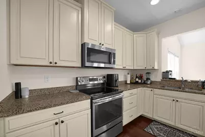 6468 Holly Lane, Fairfield Township, OH 45011 - Photo 9