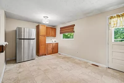 3250 New Year Drive, Colerain Township, OH 45251 - Photo 7