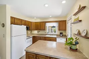 50 Hadley Rd, Green Hills, OH 45218 - Photo 9