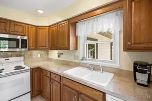50 Hadley Rd, Green Hills, OH 45218 - Photo 11