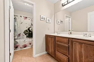 5853 Irish Dude Dr, Miami Township, OH 45140 - Photo 35