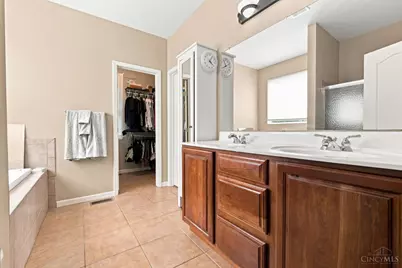 5853 Irish Dude Drive, Miami Township, OH 45140 - Photo 25