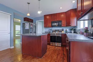 7218 Ruwes Oak Dr, Green Township, OH 45248 - Photo 13