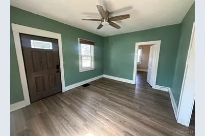7565 Ross Avenue, Springfield Township, OH 45237 - Photo 7