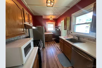 7565 Ross Avenue, Springfield Township, OH 45237 - Photo 13
