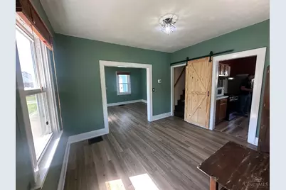 7565 Ross Avenue, Springfield Township, OH 45237 - Photo 11