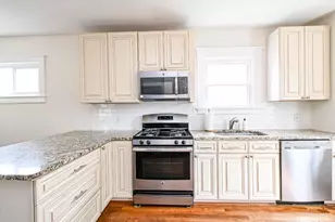 3618 Barberry Ave, Cincinnati, OH 45207 - Photo 9