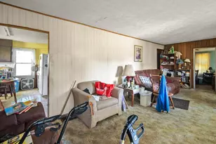 689 Logans Ln, Tiffin Twp, OH 45693 - Photo 9