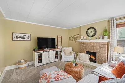 3412 Hilda Avenue, Cheviot, OH 45211 - Photo 3
