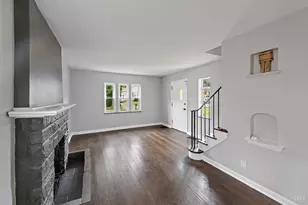 1190 N Lynnebrook Dr, Cincinnati, OH 45224 - Photo 3