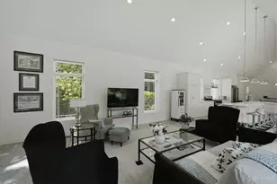 10036 Laurel Glen Dr, Hamilton Township, OH 45140 - Photo 11