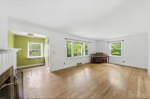5246 Shepherd Rd, Cincinnati, OH 45223 - Photo 5