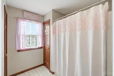 185 Woods Edge Court, Union Twp, OH 45177 - Photo 43