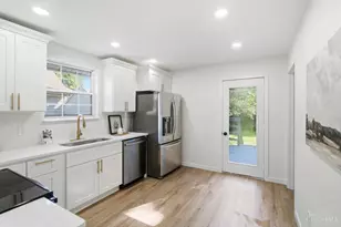 3808 Camden Ave, Fairfax, OH 45227 - Photo 3