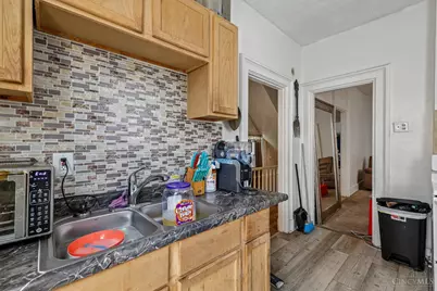 1875 Knox Street, Cincinnati, OH 45214 - Photo 13